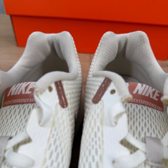 Nike Womens Flex Experience RN 6 Running Shoes Size 11 Sail Metallic Rose Gold - Picture 6 of 13